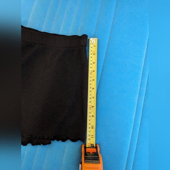 H&M Divided Black Shorts - Picture 6 of 8